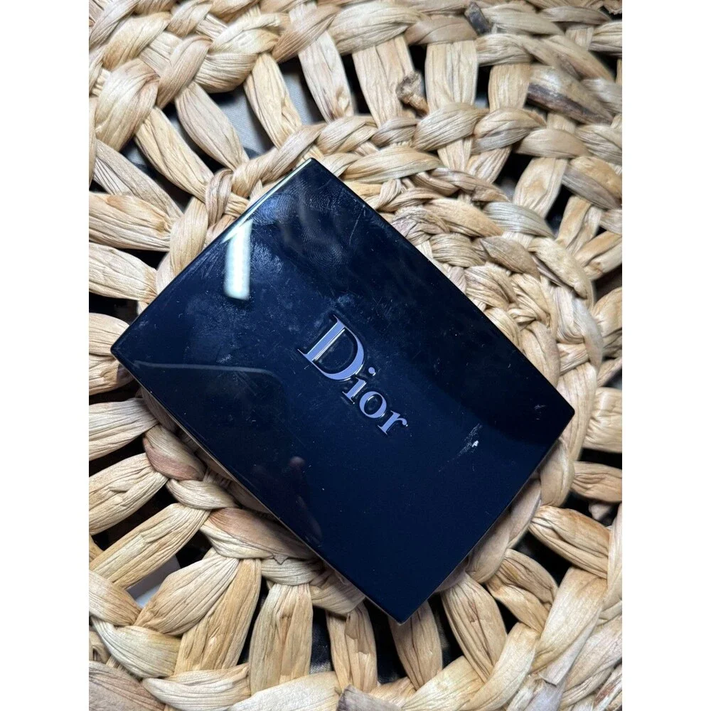 DIOR Forever Natural Velvet Transfer-Proof Compact Foundation/Shade 4N